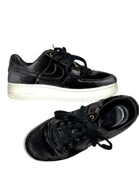 NIKE Air Force Velvet 1 AF1 Low Black Youth 4.5 Women’s 6 Lux Streetwear Sneaker